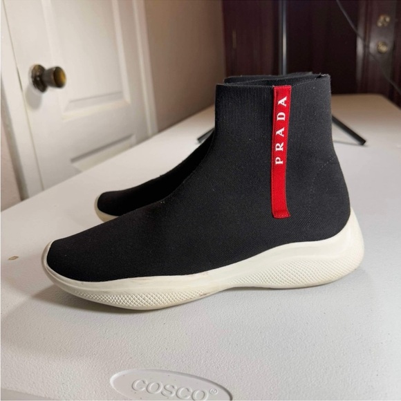 Prada Logo Band Sock Sneaker hi-Top Sock Sneakers
Men 7 UK / US 8 - Picture 9 of 13